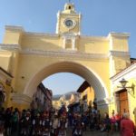 Antigua-Bogen-Prozession