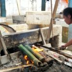 Toraja_Markt_Bambuskueche